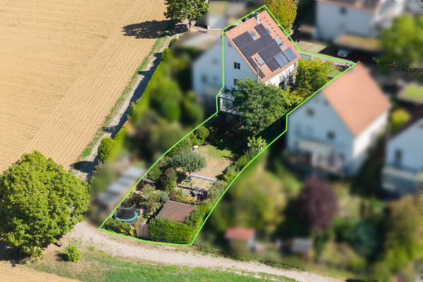 Ansicht Haus und Garten